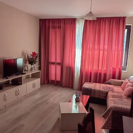 Apartment Двустаен Апартамент В Смирненски. До Селената Plowdiw