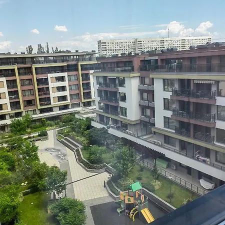 Apartment Двустаен Апартамент В Смирненски. До Селената Plowdiw